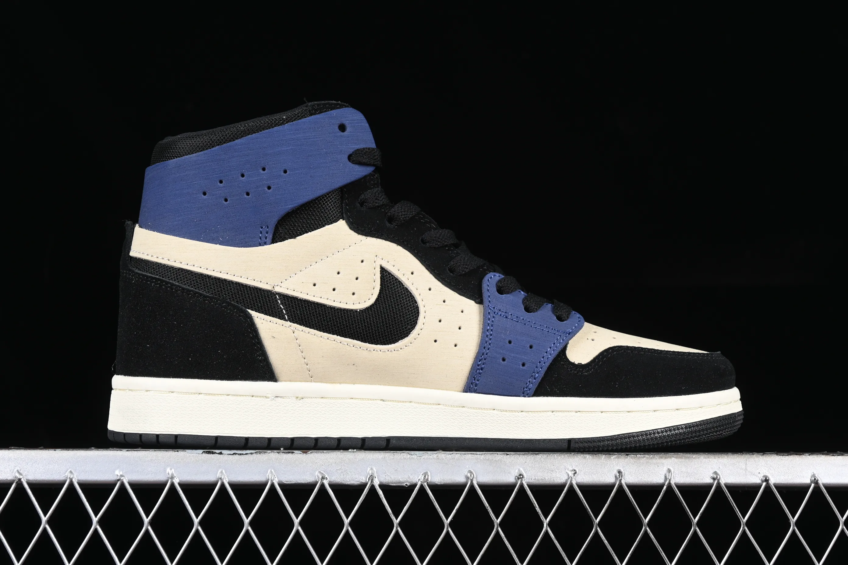 All categories Air Jordan Jordan series basketball shoes Air Jordan 1 High Air Jordan 1 Zoom CMFT AJ1 Joe 1 gray blue black hook high top basketball shoes DV1305-104